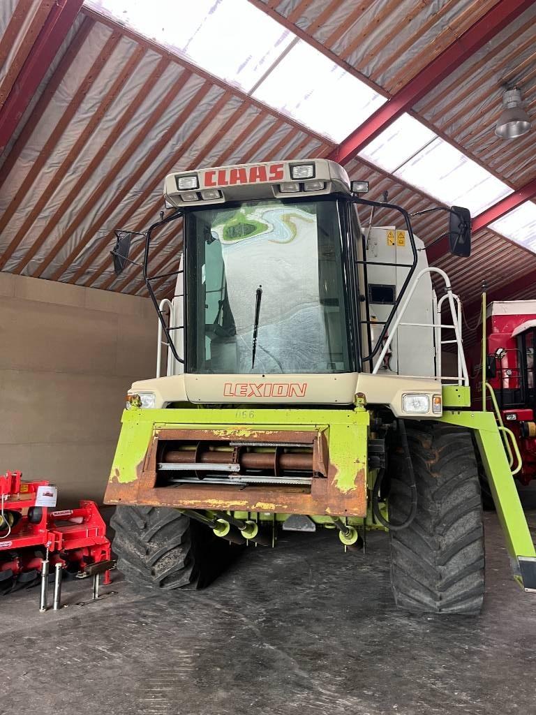 CLAAS LEXION 420 Mietitrebbiatrici