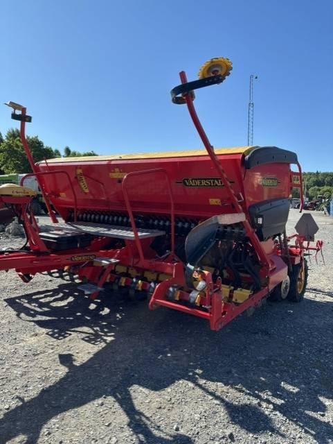 Väderstad Rapid400C Combination drills