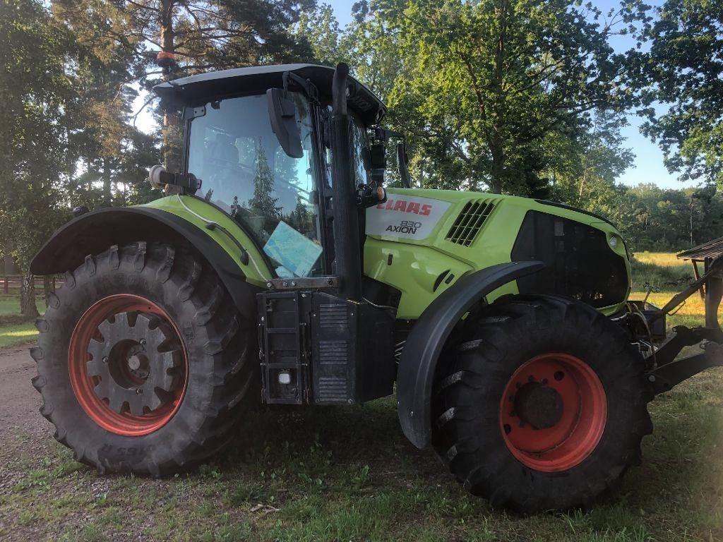 CLAAS Axion 830 Cmatic Trattori