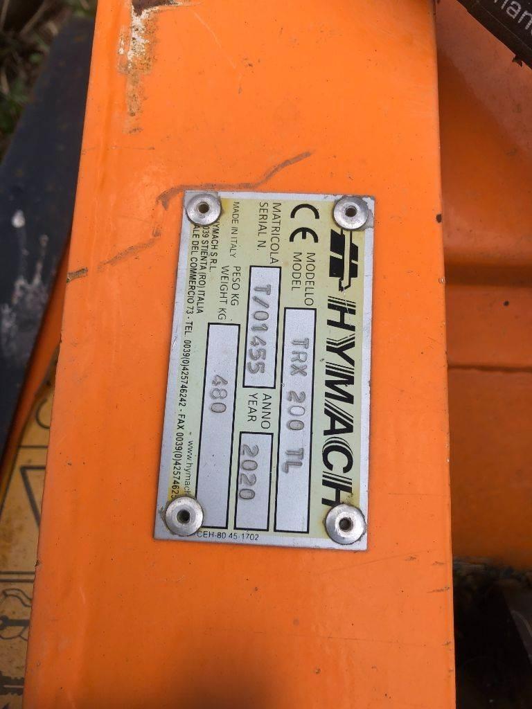 CLAAS Axion 830 Cmatic Trattori