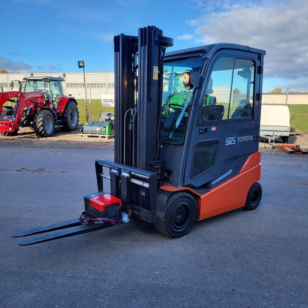 Toyota Traigo 3000 kg 5000 mm HYRKÖP Electric forklift trucks