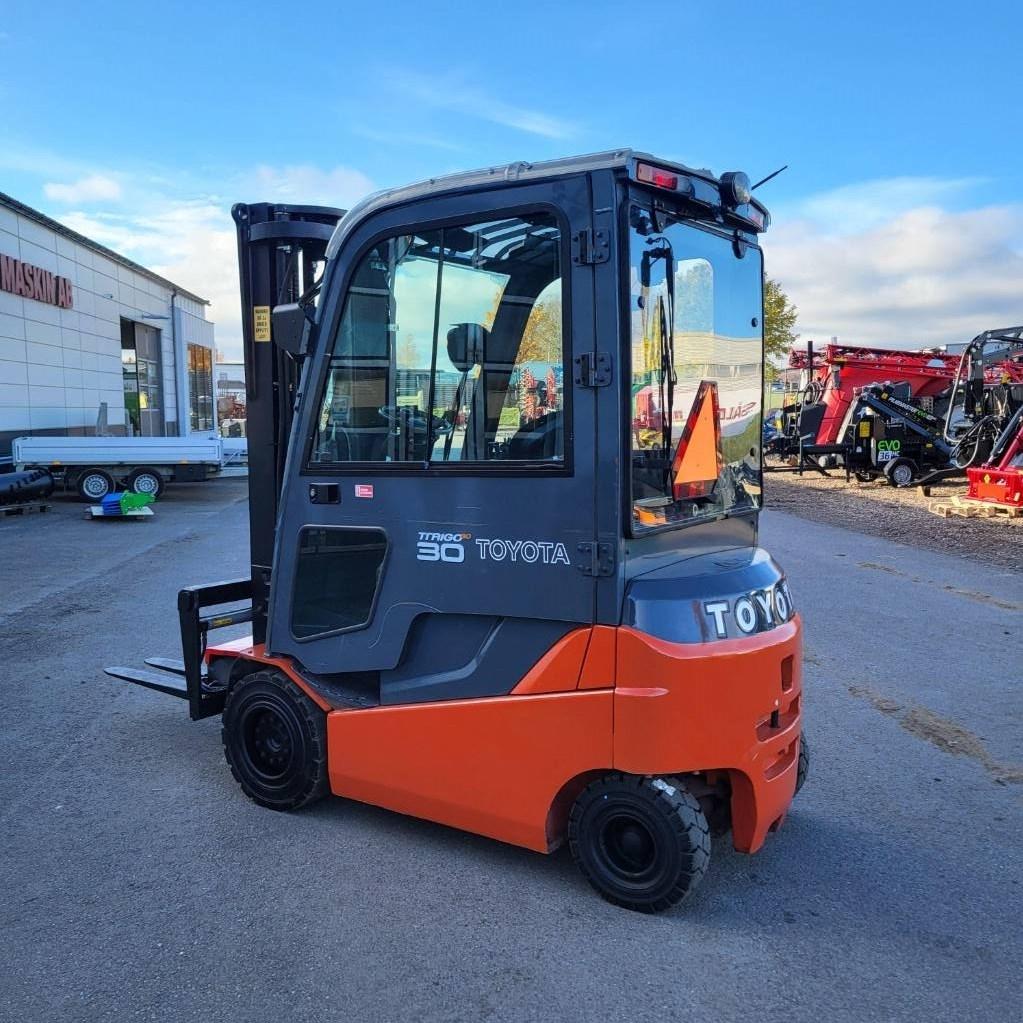 Toyota Traigo 3000 kg 5000 mm HYRKÖP Electric forklift trucks
