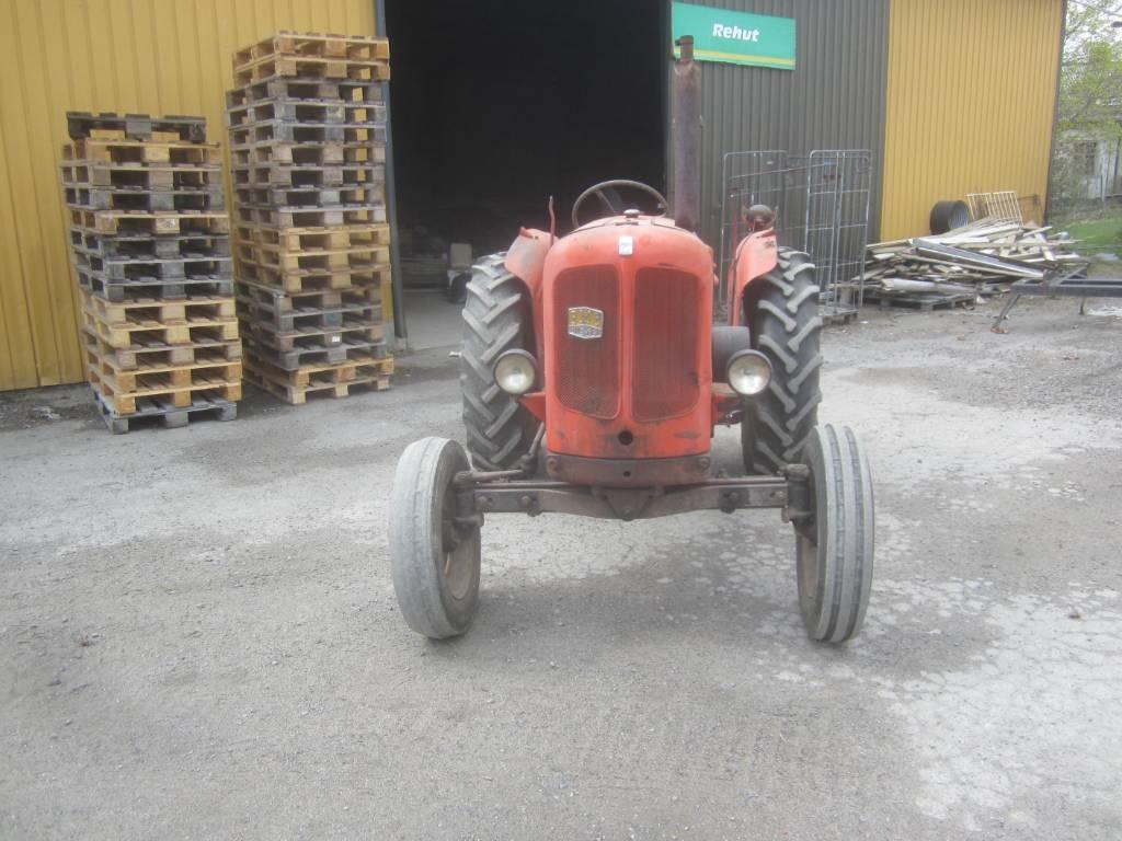 Nuffield 342 Traktori Tractores