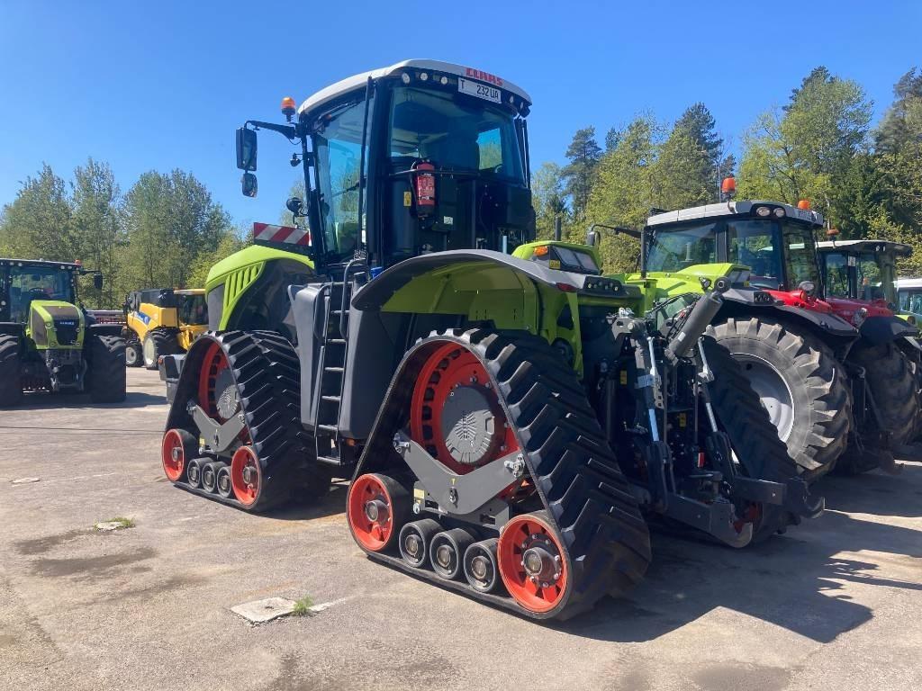 CLAAS XERION 5000 TRAC TS Trattori
