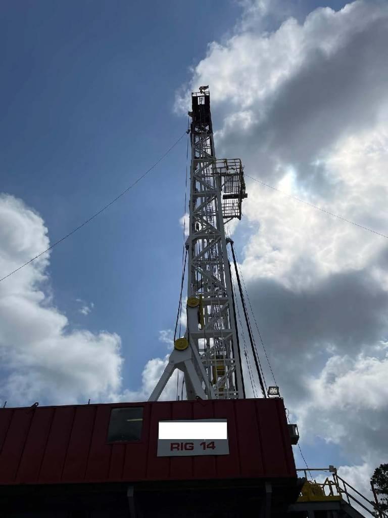 National 80 UE 1000 HP Oil and gas drilling equipment
