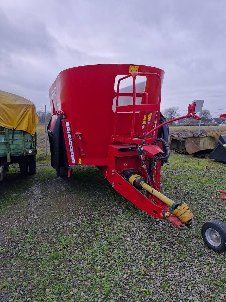 Trioliet 18m3 Mixer feeders