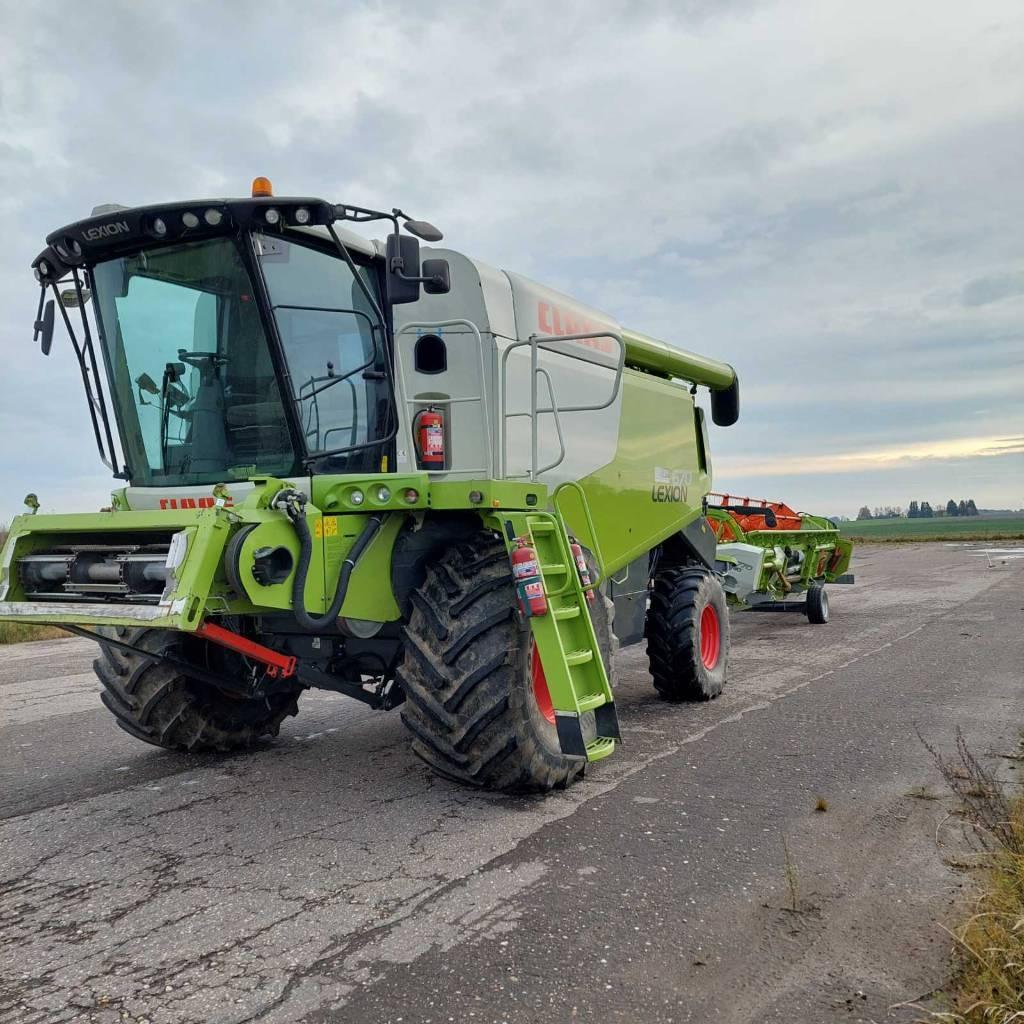 CLAAS Lexion 670 Combine harvesters