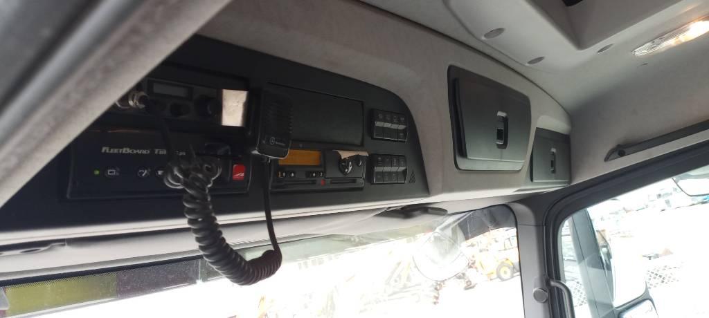 Iveco AS 260 Nosturiautot