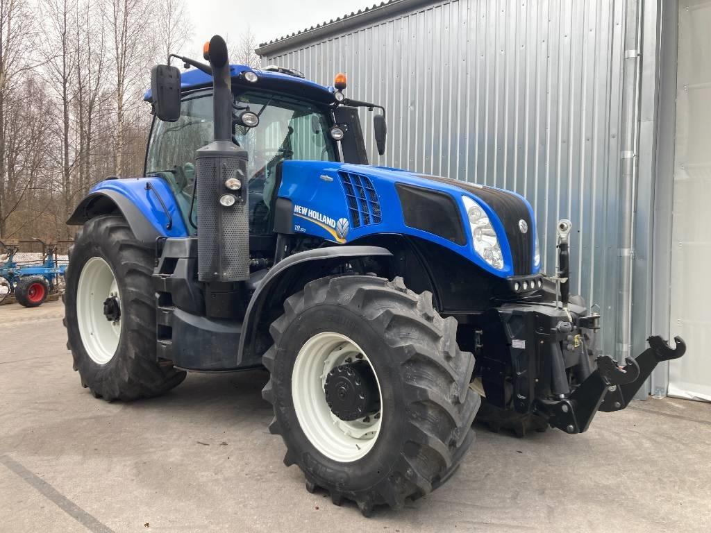 New Holland T 8.320 AC Trattori