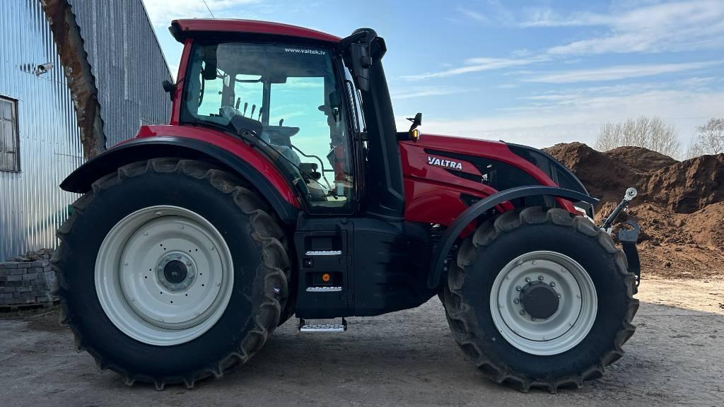 Valtra T215 Active Traktori
