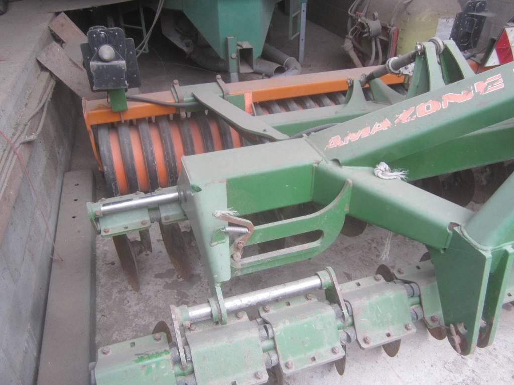 Amazone Catros 3m lautasmuokkain Disc harrows
