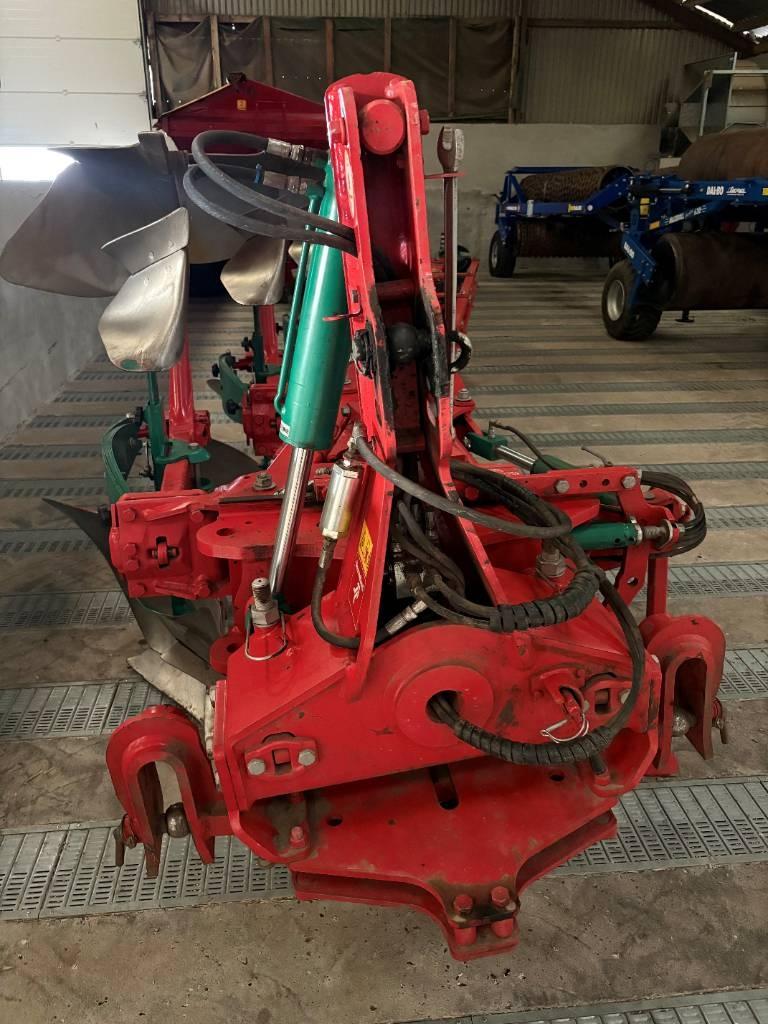 Kverneland 3300S Variomat Wendepflüge