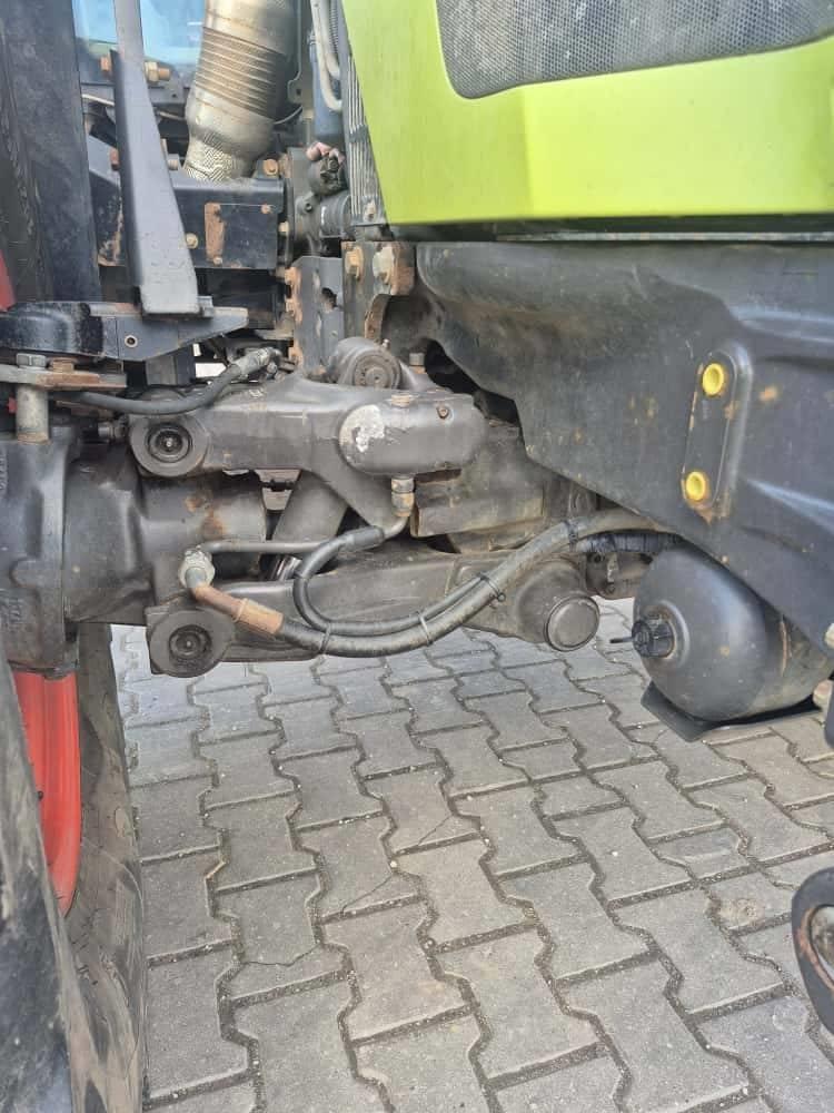 CLAAS Arion 530 Traktori