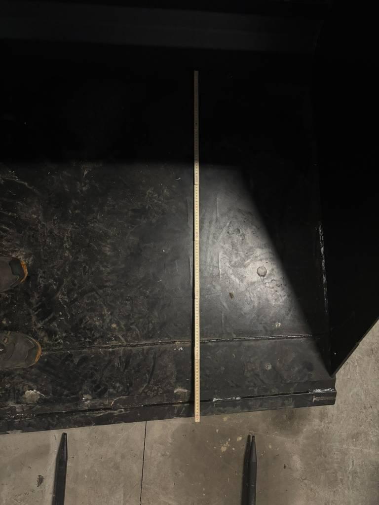 JST T1 volumeskovl JST  180 cm T1 Altri macchinari per caricamento e scavo