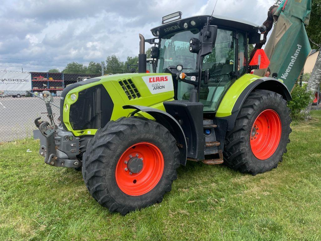 CLAAS Arion 630 CIS Trattori