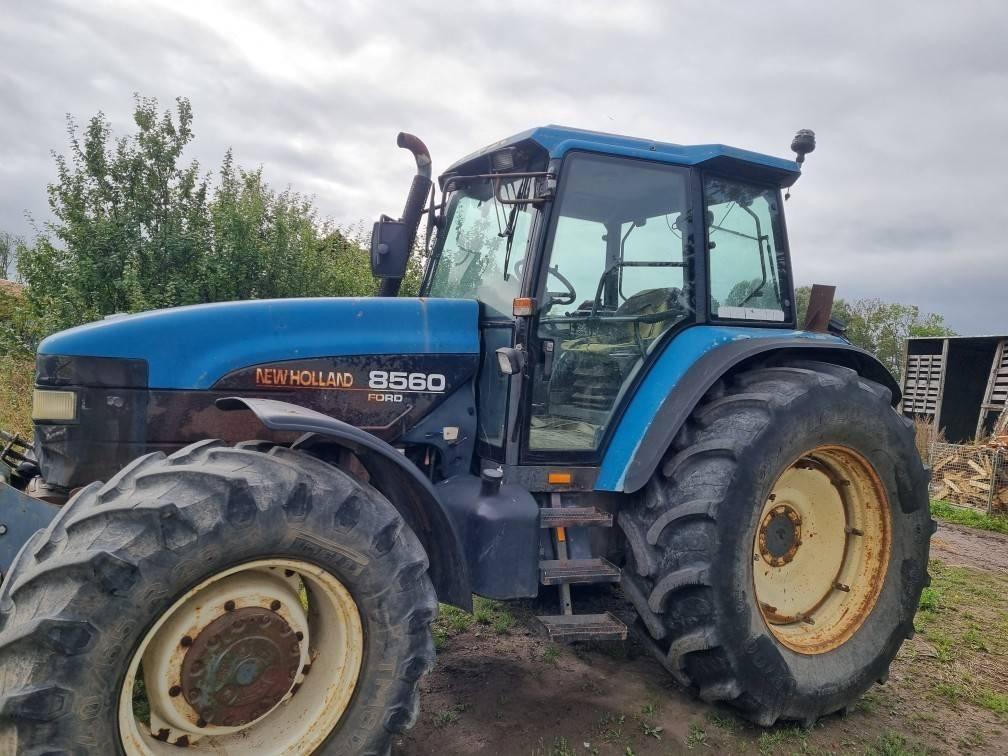 New Holland 8560 Traktorer