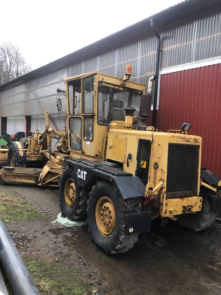 CAT 120 G Väghyvlar