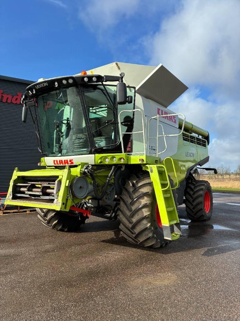 CLAAS 770 Combine harvesters