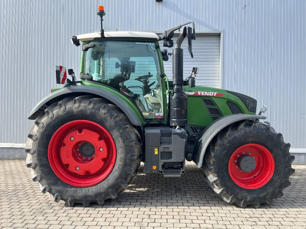 Fendt 724 Vario Traktori
