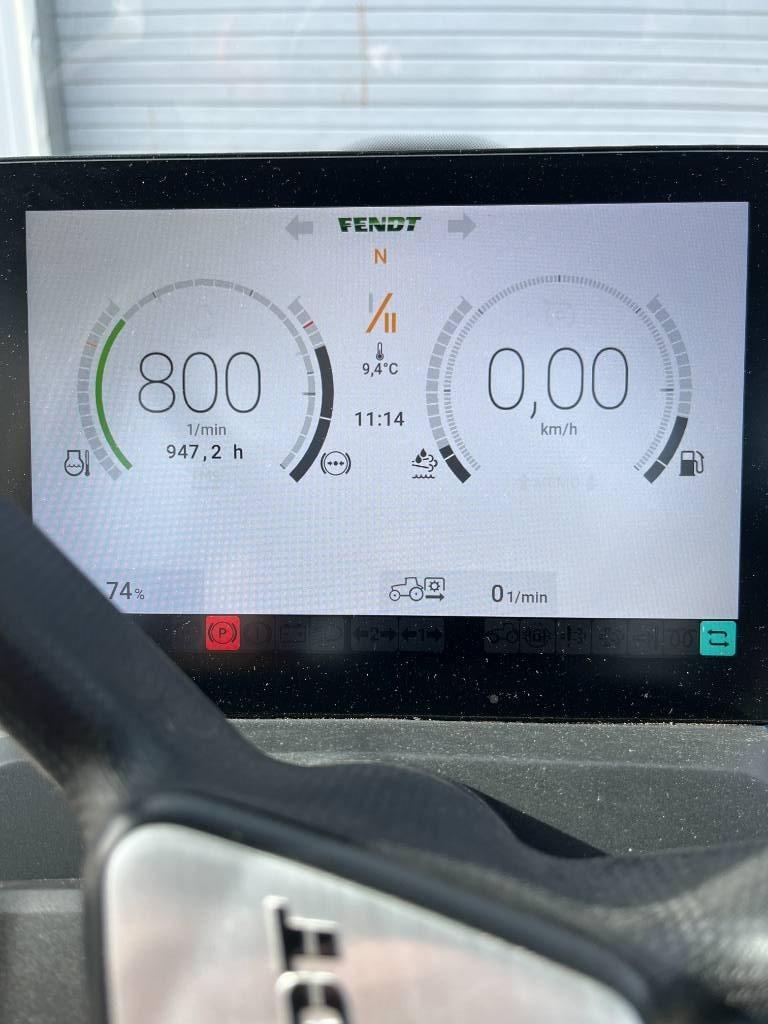 Fendt 724 Vario Traktori