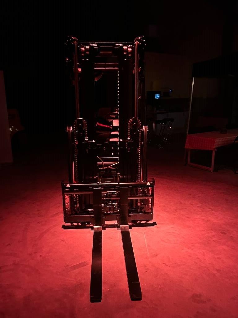 Yale ERP18VF. Motviktstruck el Premium mast FFL-FS. Electric forklifts