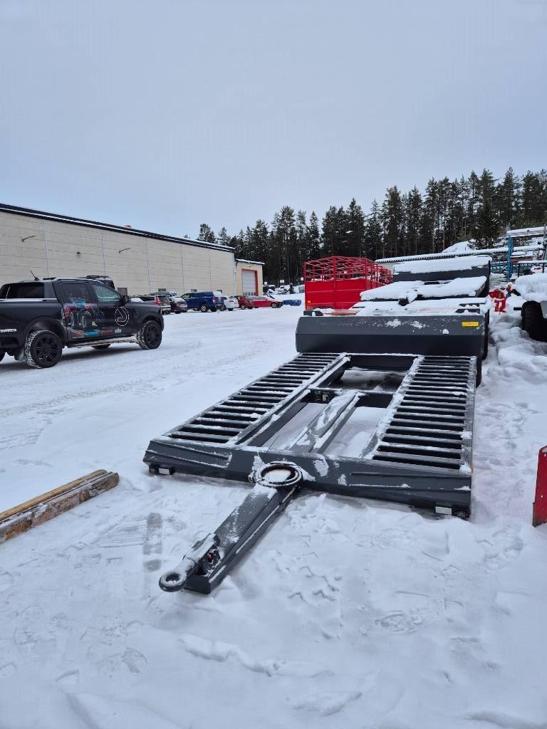 Dinapolis LL10 Maskintransporter
