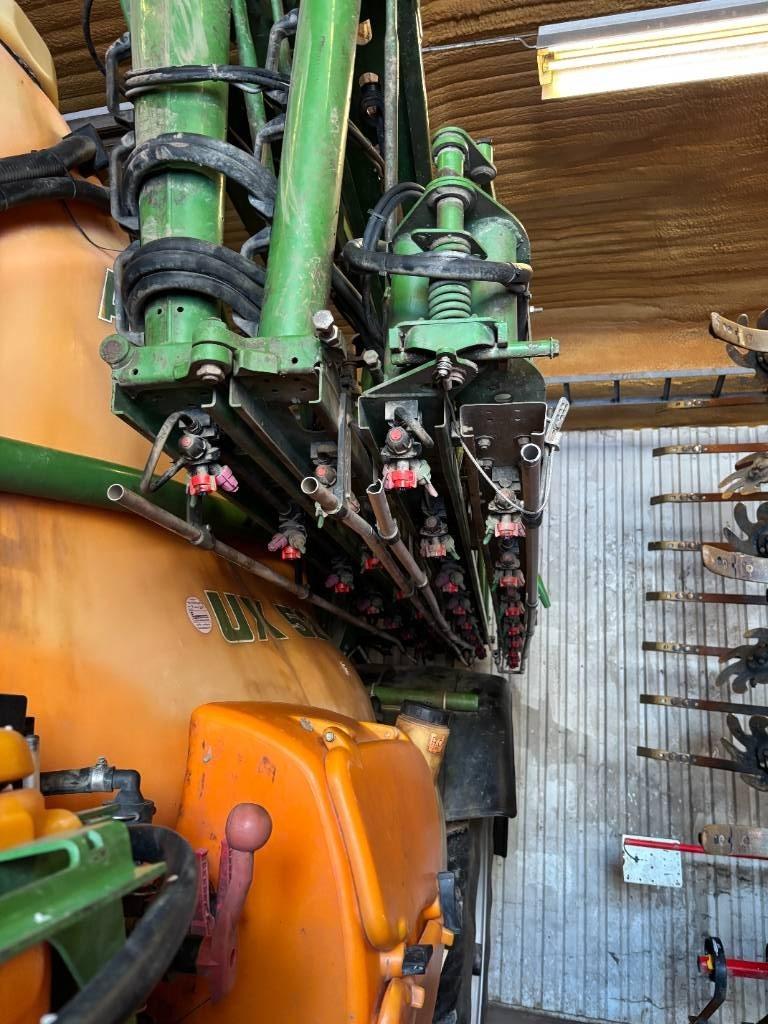 Amazone UX 5200 Anhängespritzen