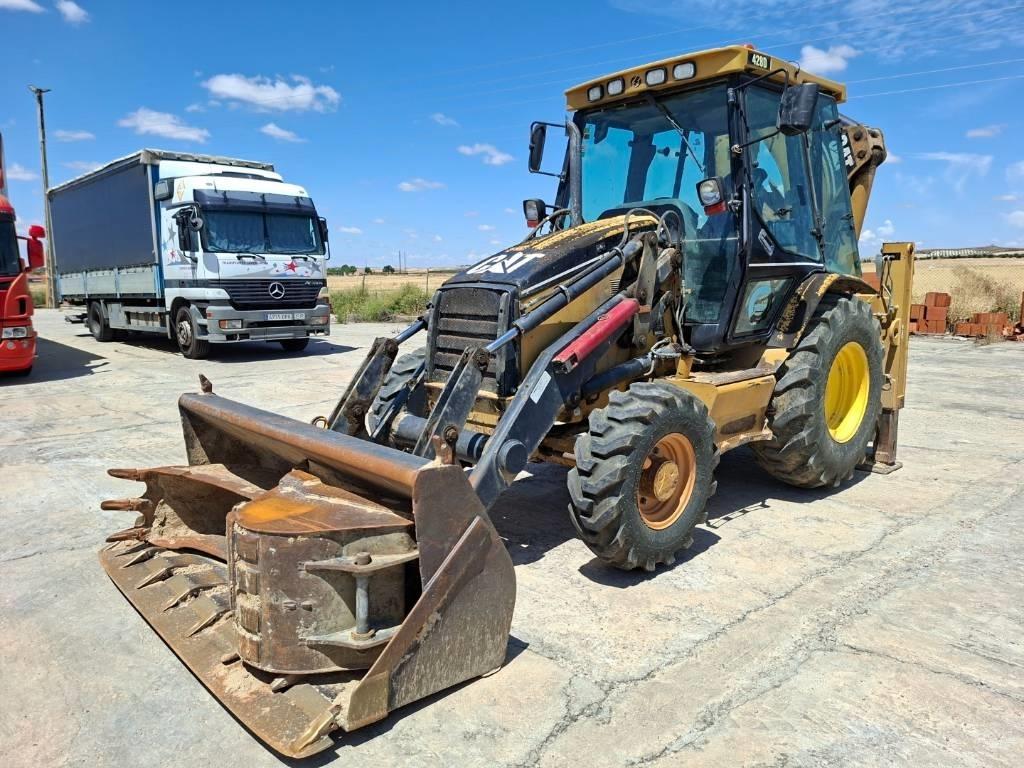 CAT 428 D Retrocargadoras