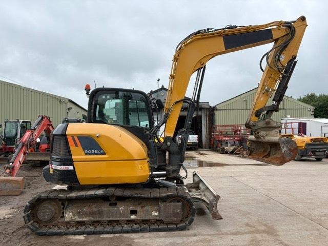 LiuGong 909 ECR Midi excavators 7t - 12t