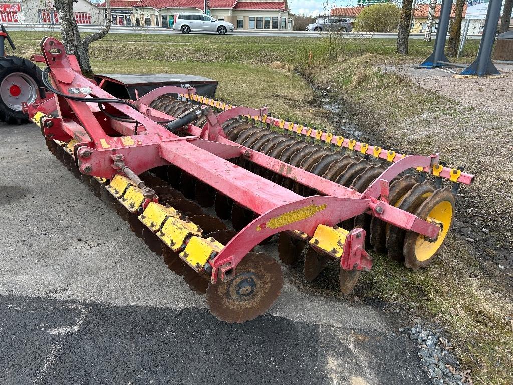 Väderstad Carrier 400 lautasmuokkain Disc harrows