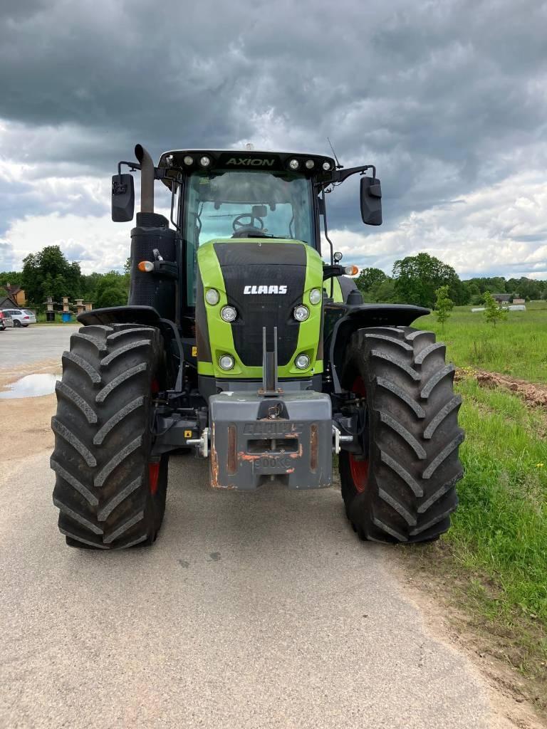 CLAAS Axion 920 Trattori