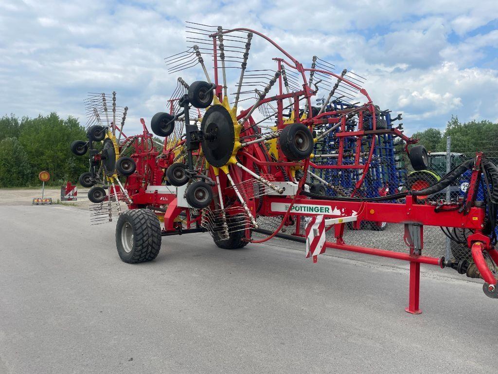 Pöttinger EuroTop 1252 Windrowers