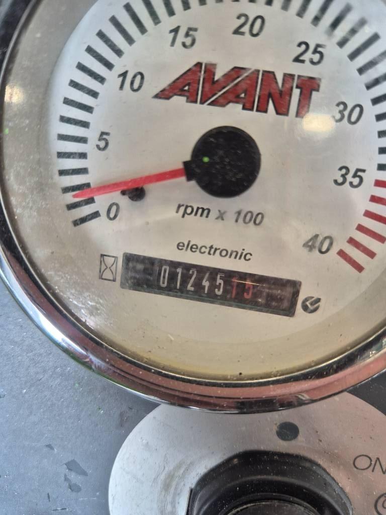 Avant 528 Kompaktlastare