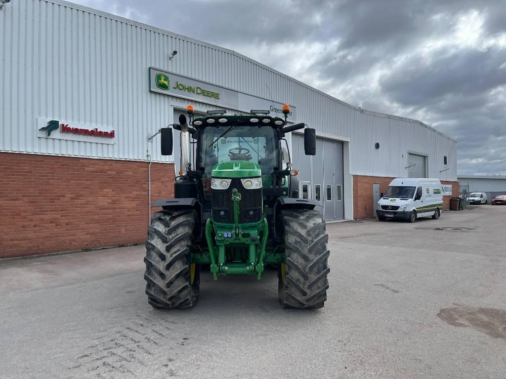 John Deere 6215R AP Traktorer