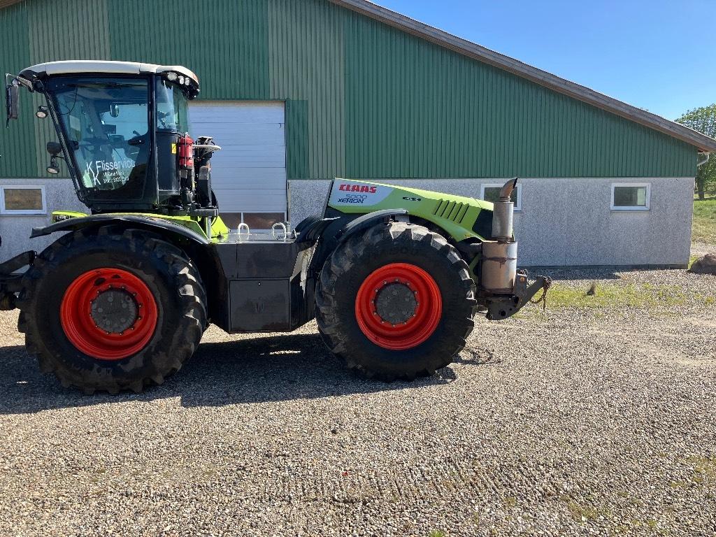 CLAAS Xerion 5000 Trac VC Tractors