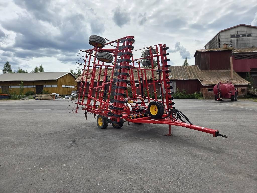 Väderstad Ferox 900 Harrows