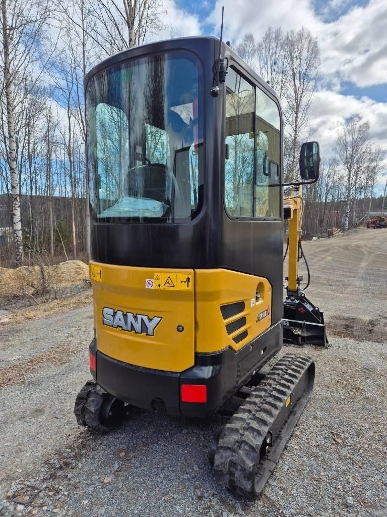 Sany SY 18 C Med Tiltfäste och 3 skopor Minigrävare < 7t
