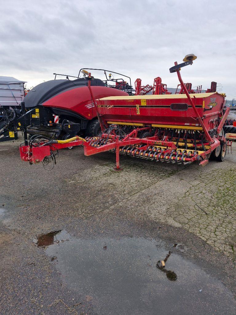 Väderstad Rapid400C Combination drills