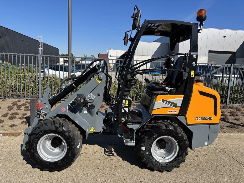 GiANT G2500 Wielladers
