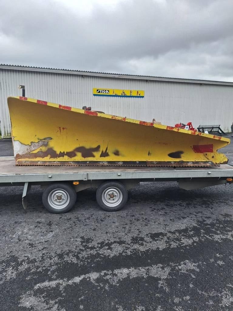 Ajax 2800 H Lumiaura Schneeschilde und -pflüge