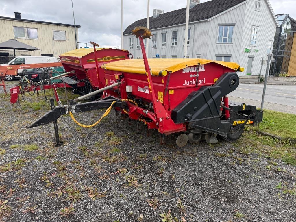 Junkkari Simulta 3000 T Drills