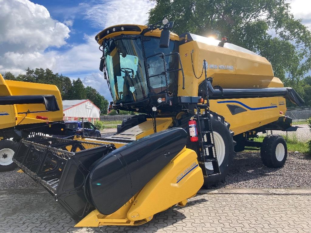 New Holland Tröskor Skördetröskor