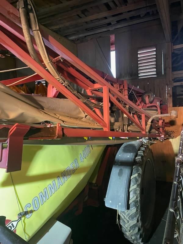 Hardi Commander 4400 Twin  24m Trailed sprayers