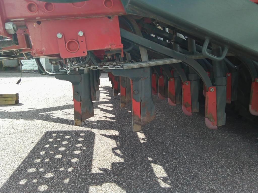 Tume JC4000 Seminatrici combinate