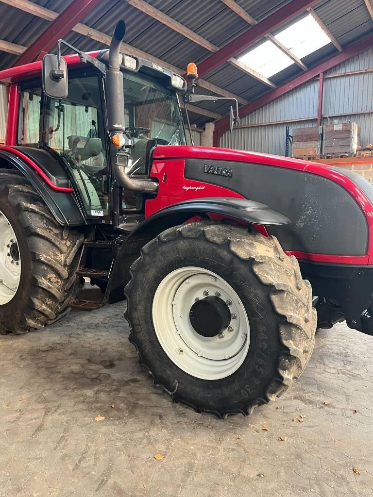 Valtra T 191 Tractores