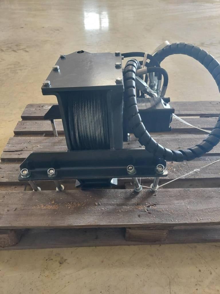 Sami Hydraulivinssi Sonstige Landmaschinen