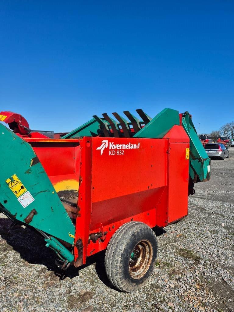Taarup Kverneland KD 832 Bale shredders, cutters and unrollers