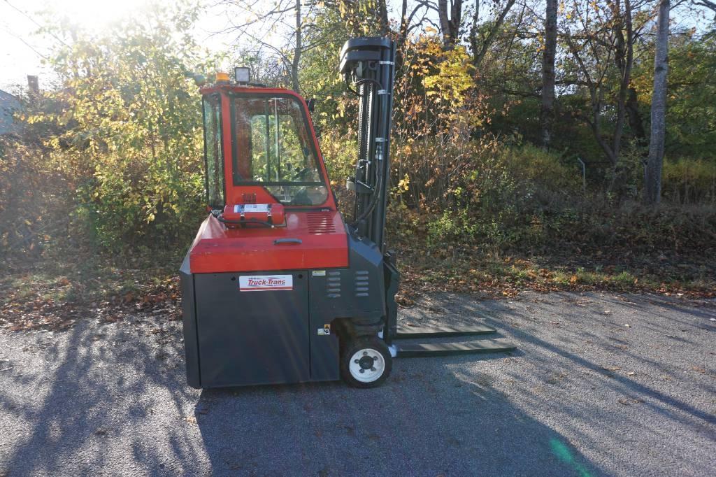 Combilift CBE3000 4-way reach trucks