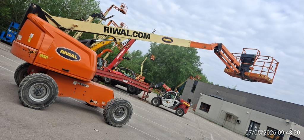 JLG 460 SJ Teleskopbühnen