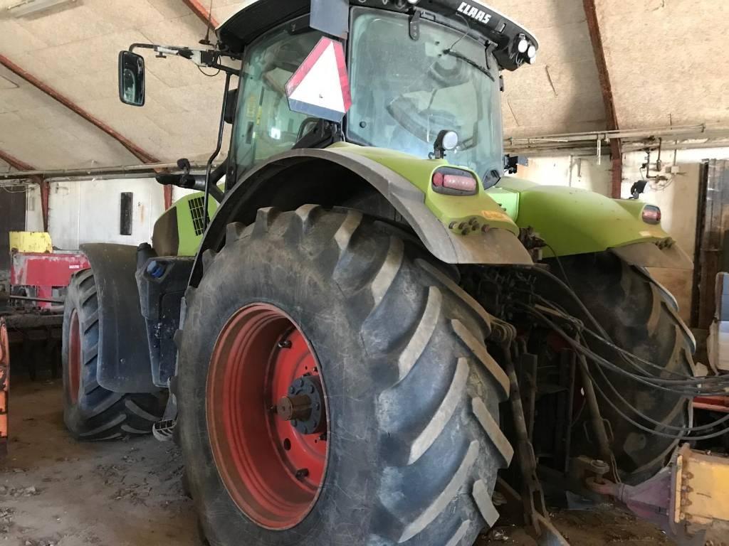 CLAAS AXION 850 CEBIS Trattori